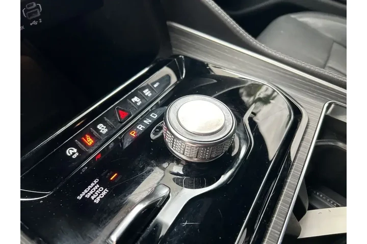 $36108 : Jeep Wagoneer L 2023 4x4 Ser image 8