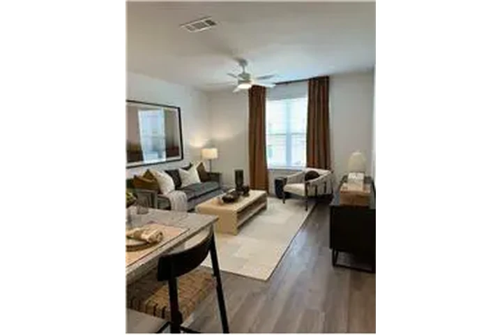 $2514 : Rental property with 3 bedro image 6