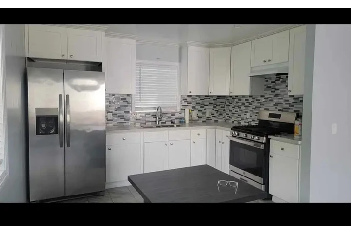 $2500 : Casa en South Gate image 8