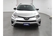 $17998 : Toyota RAV4 2018 LE 4dr SUV thumbnail