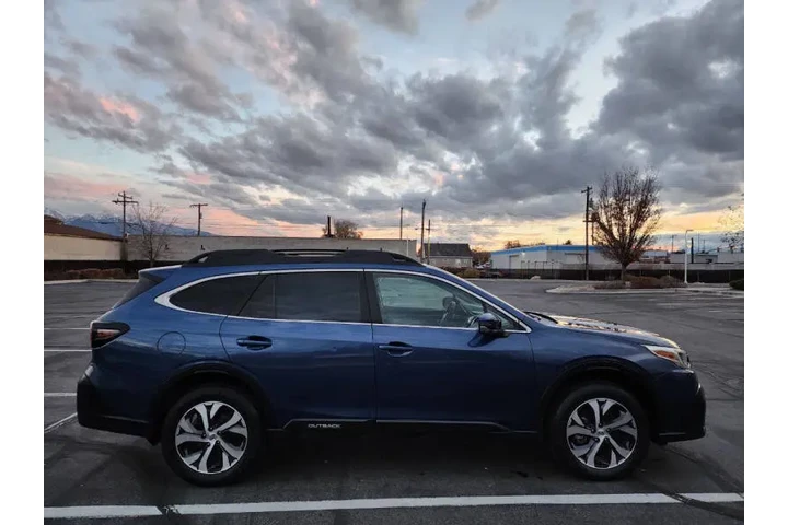 $19700 : 2020 Outback Limited image 10