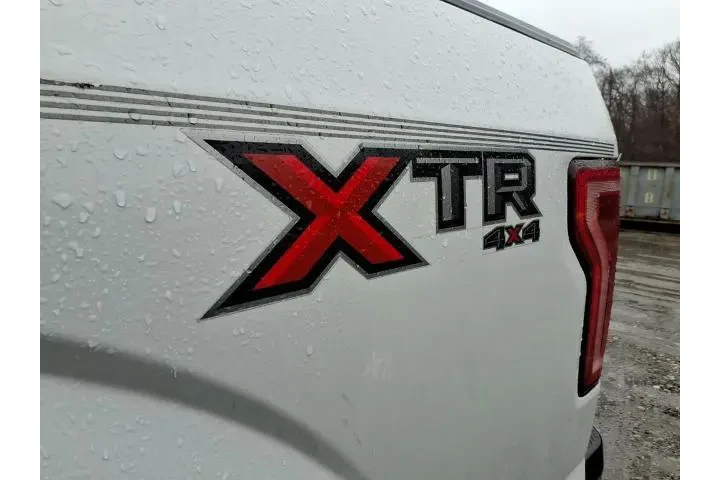 $17927 : Ford F-150 2017 4x4 Lariat 4 image 6