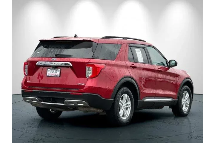 $27998 : Ford Explorer 2023 AWD XLT 4 image 4