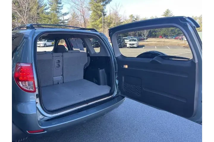 $8995 : Toyota RAV4 2008 4x4 Base 4d image 10