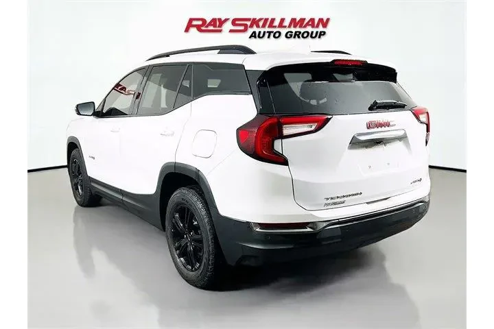 $28975 : GMC Terrain 2022 AWD AT4 4dr image 5