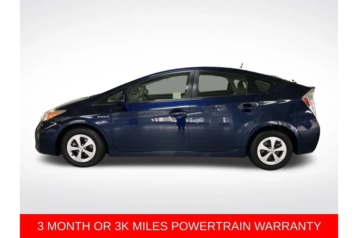 $11988 : 2015 Prius Two image 2