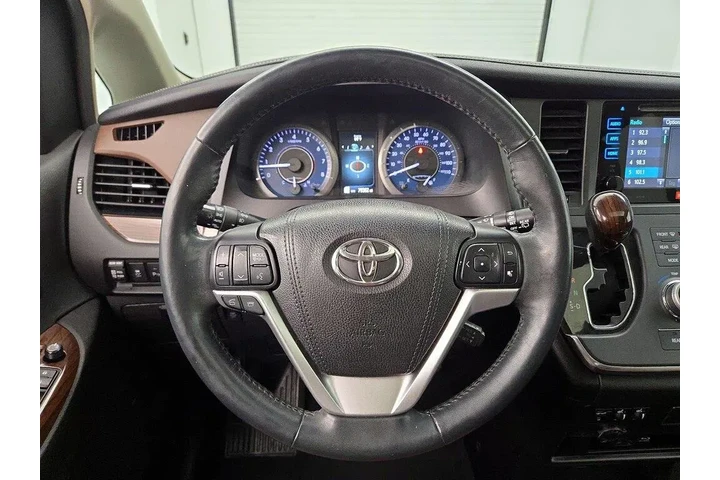 $26998 : Toyota Sienna 2017 XLE 7-Pas image 10