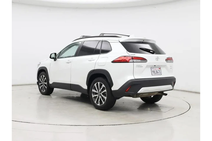 $28998 : Toyota Corolla Cross 2024 AW image 2