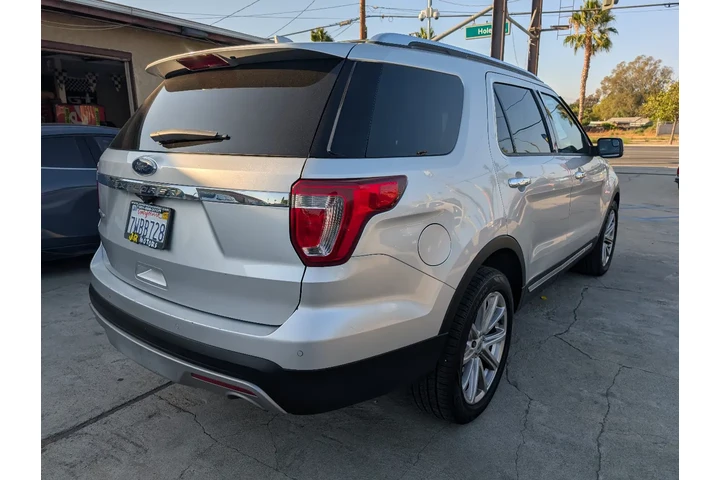 $14999 : 2017 Explorer Limited FWD image 6