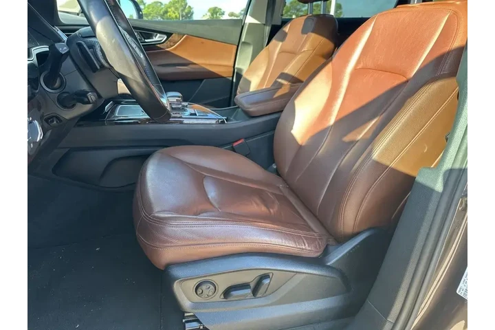 $15999 : Audi Q7 2018 AWD 3.0T quattr image 8