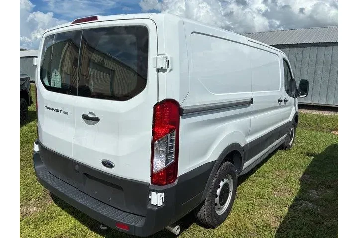 $37984 : Ford Transit 2024 150 3dr SW image 2