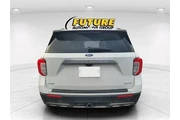 $27997 : Ford Explorer 2021 AWD XLT 4 thumbnail