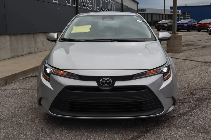 $20787 : 2024 Corolla LE CVT image 2