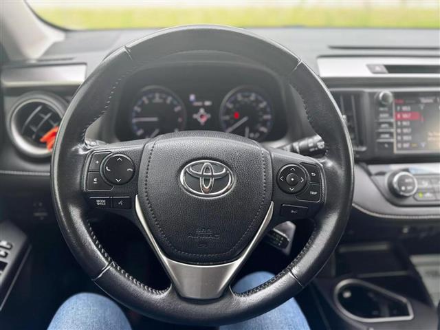 $17500 : 2017 TOYOTA RAV4 image 10