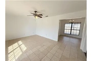 $750 : Rental property with 2 bedro thumbnail