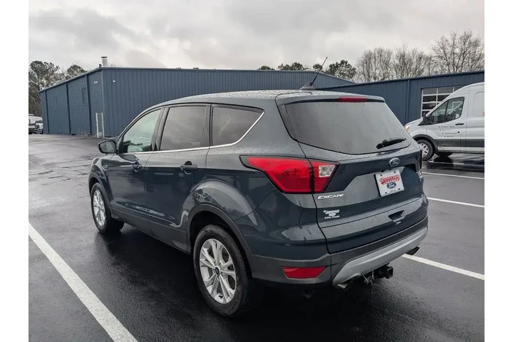 $10991 : Ford Escape 2019 SE 4dr SUV image 9
