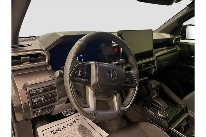 $39716 : Toyota Tacoma 2024 4x2 TRD S image 9