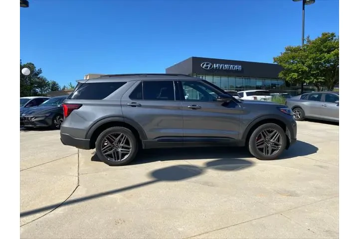 $36420 : Ford Explorer 2025 AWD ST-Li image 7