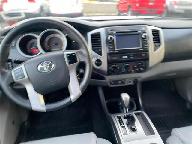 $23600 : 2013 TOYOTA TACOMA DOUBLE CAB image 9