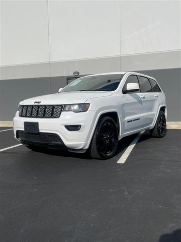 $16995 : 2018 Grand Cherokee ALTITUDE image 5