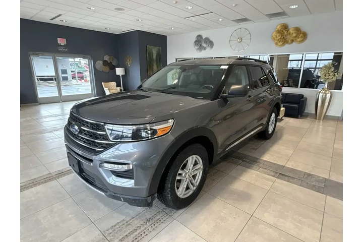 $29878 : Ford Explorer 2022 AWD XLT 4 image 7