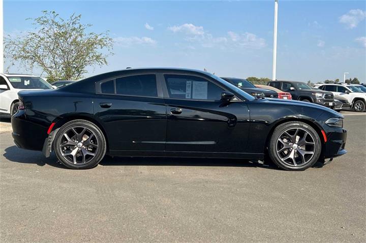 $20900 : Charger SXT image 3