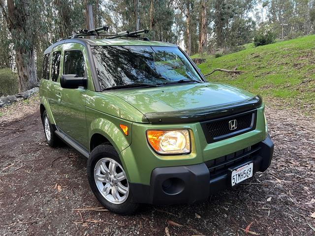 $1800 : 2006 Honda Element EX-P AWD image 2