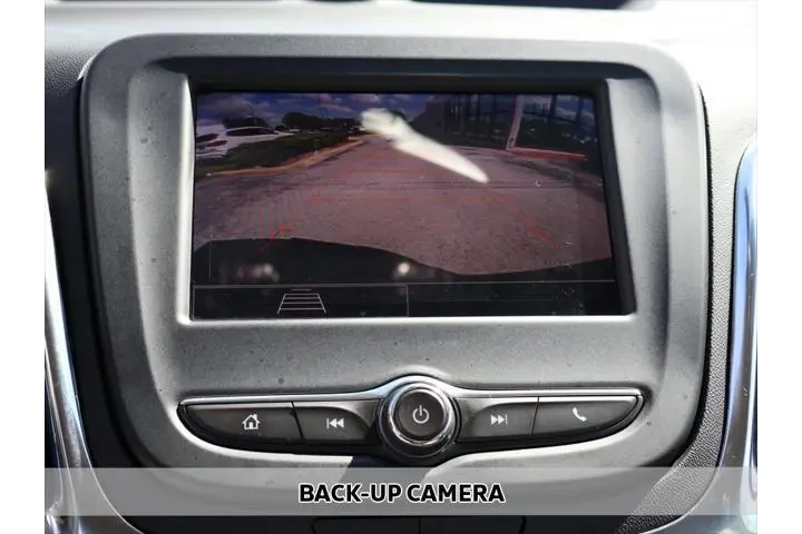 $17995 : Chevrolet Equinox 2024 LS 4d image 4