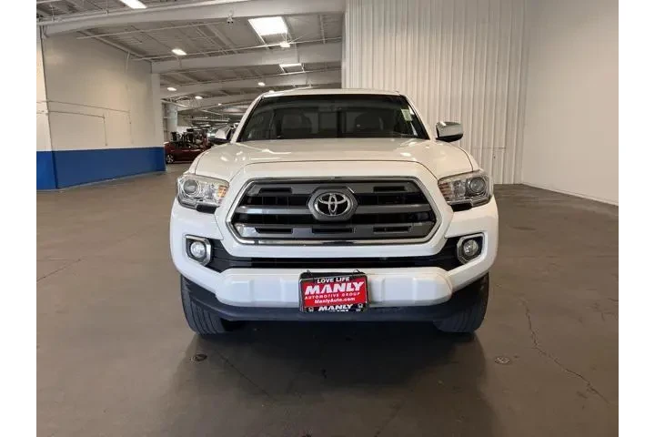 $29959 : Toyota Tacoma 2017 4x4 Limit image 5