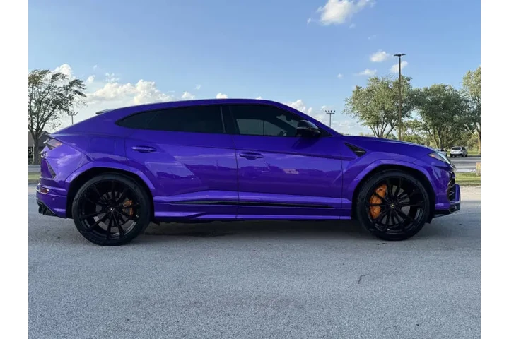 $239991 : 2022 Urus image 9