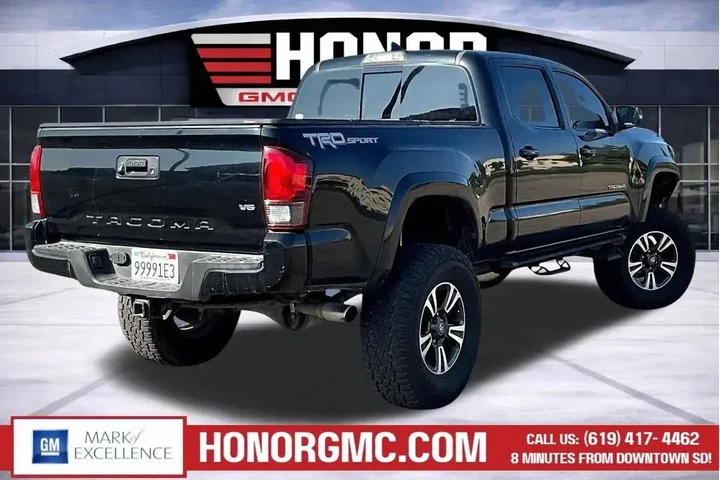 $26988 : Toyota Tacoma 2019 4x2 TRD S image 6