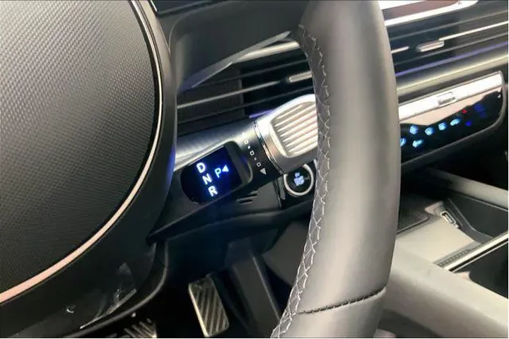 $34990 : Hyundai IONIQ 6 2025 AWD Lim image 9