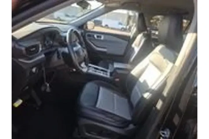$26950 : Ford Explorer 2023 XLT 4dr S image 4