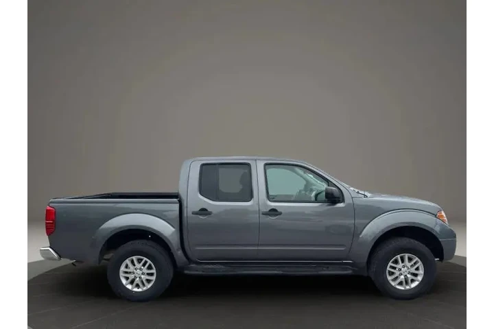 $16700 : 2019 Frontier SV image 9