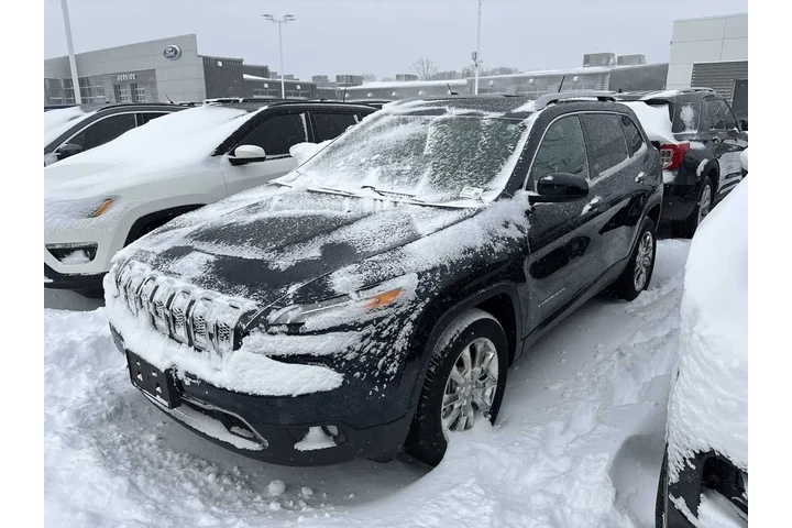 $12977 : Jeep Cherokee 2015 4x4 Limit image 4