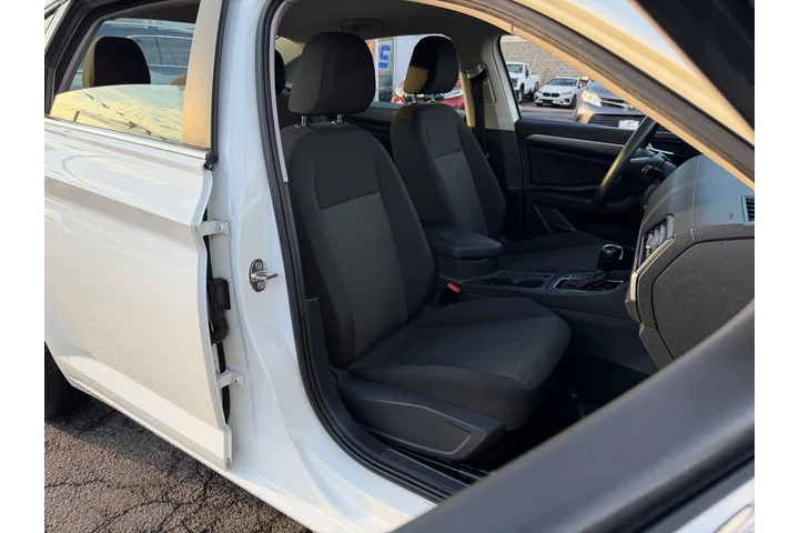 $11298 : Volkswagen Jetta 2019 S 4dr image 9