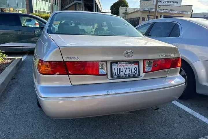 $6995 : Toyota Camry 2001 LE V6 4dr image 4