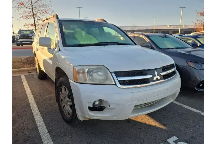 $7500 : Mitsubishi Endeavor 2011 AWD image 4