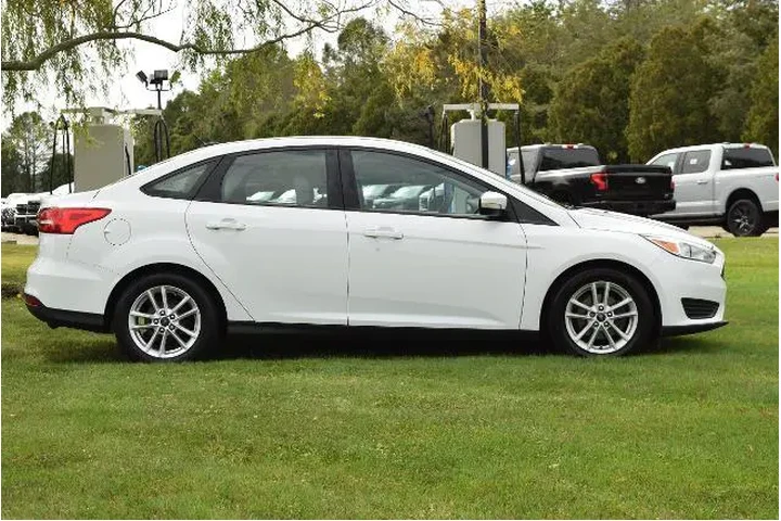 $8250 : Ford Focus 2016 SE 4dr Sedan image 8