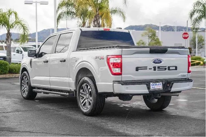 $29995 : Ford F-150 2023 4x2 XLT 4dr image 8