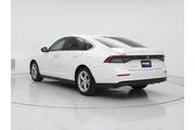 $22998 : Honda Accord 2023 LX 4dr Sed thumbnail