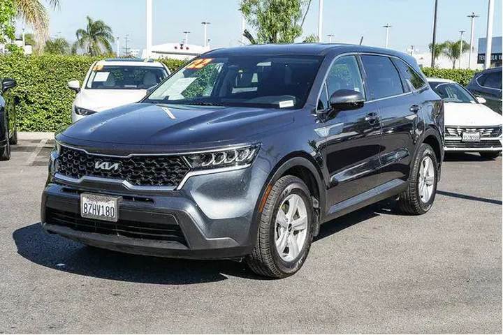 $20000 : Kia Sorento 2022 LX 4dr SUV image 3