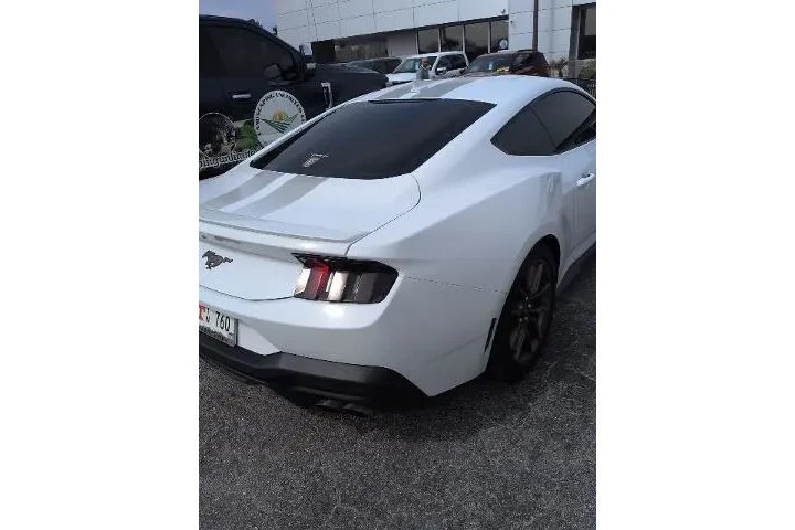 $32519 : Ford Mustang 2024 EcoBoost 2 image 5