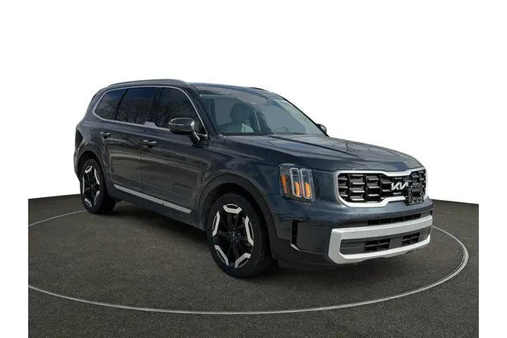 $31479 : Kia Telluride 2024 S 4dr SUV image 7