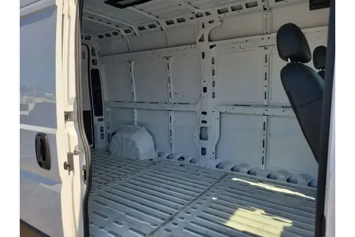 $34990 : Ram ProMaster 2025 Tradesman image 5