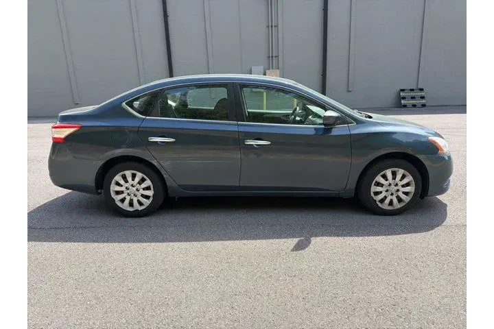 $6490 : Nissan Sentra 2013 S 4dr Sed image 7