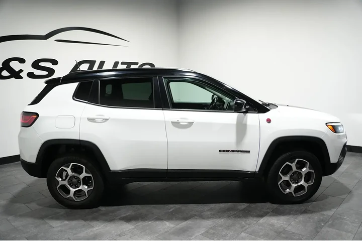 $19117 : 2022 Compass Trailhawk image 7