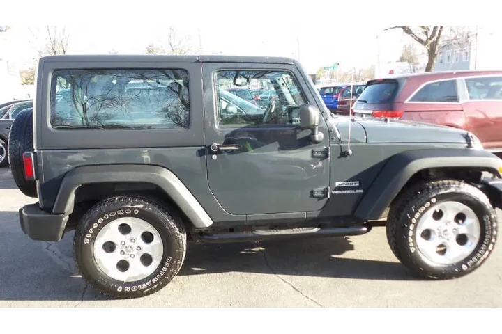 $12500 : 2017 Wrangler Sport image 4