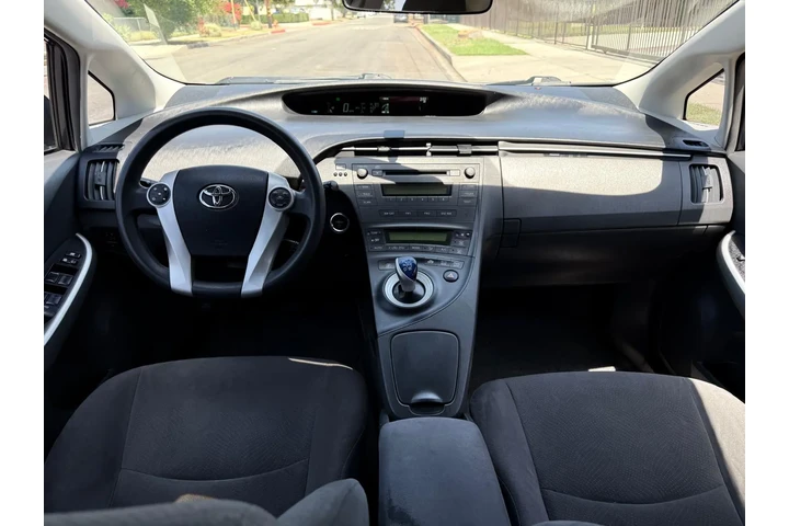 $6950 : Toyota prius 2011 image 7