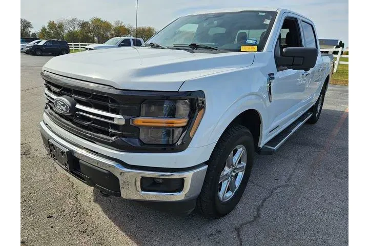 $35000 : Ford F-150 2024 4x4 XLT 4dr image 3